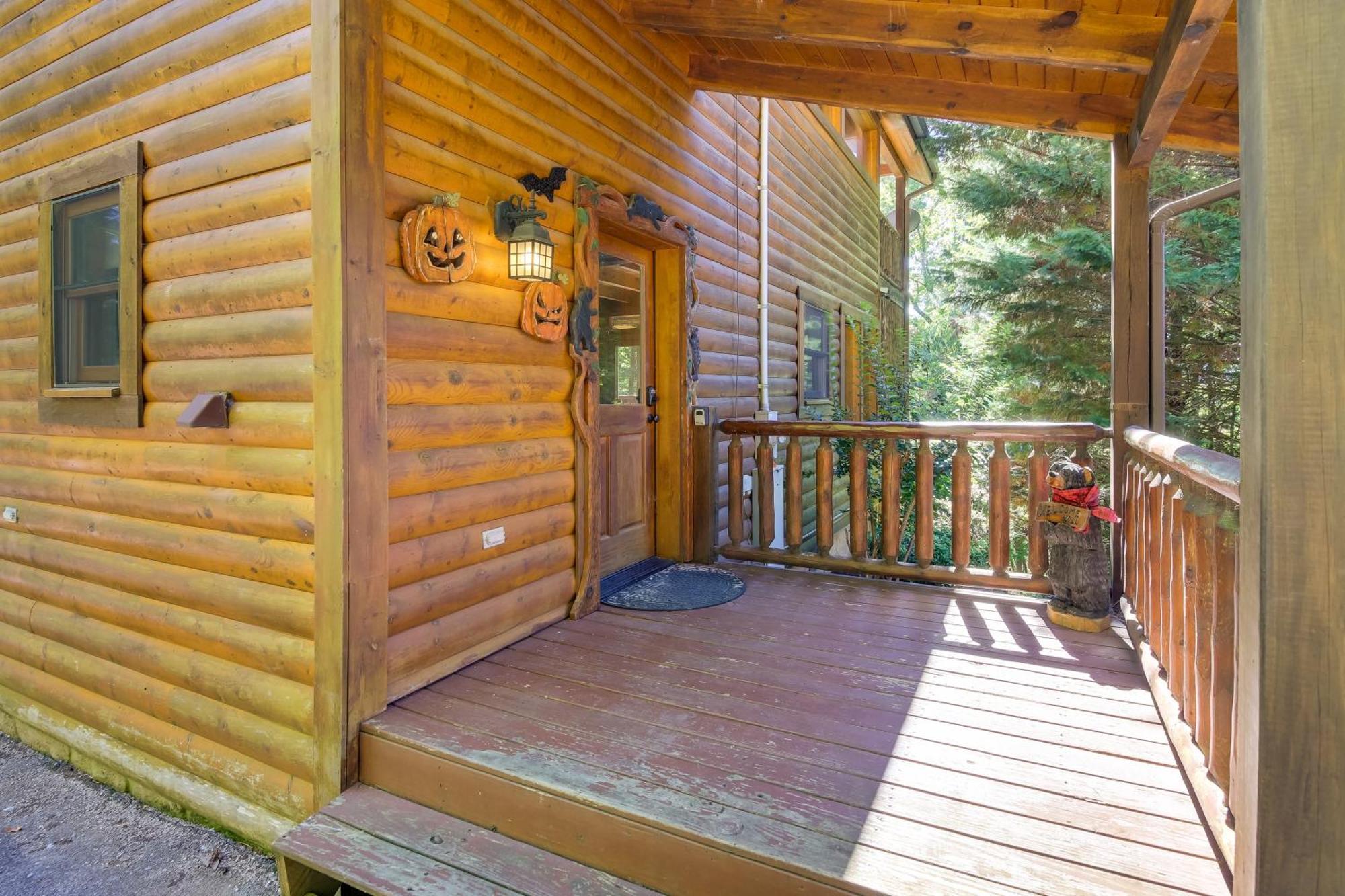 Secluded And Wooded Wears Valley Cabin With Fire Pit! Sevierville Extérieur photo